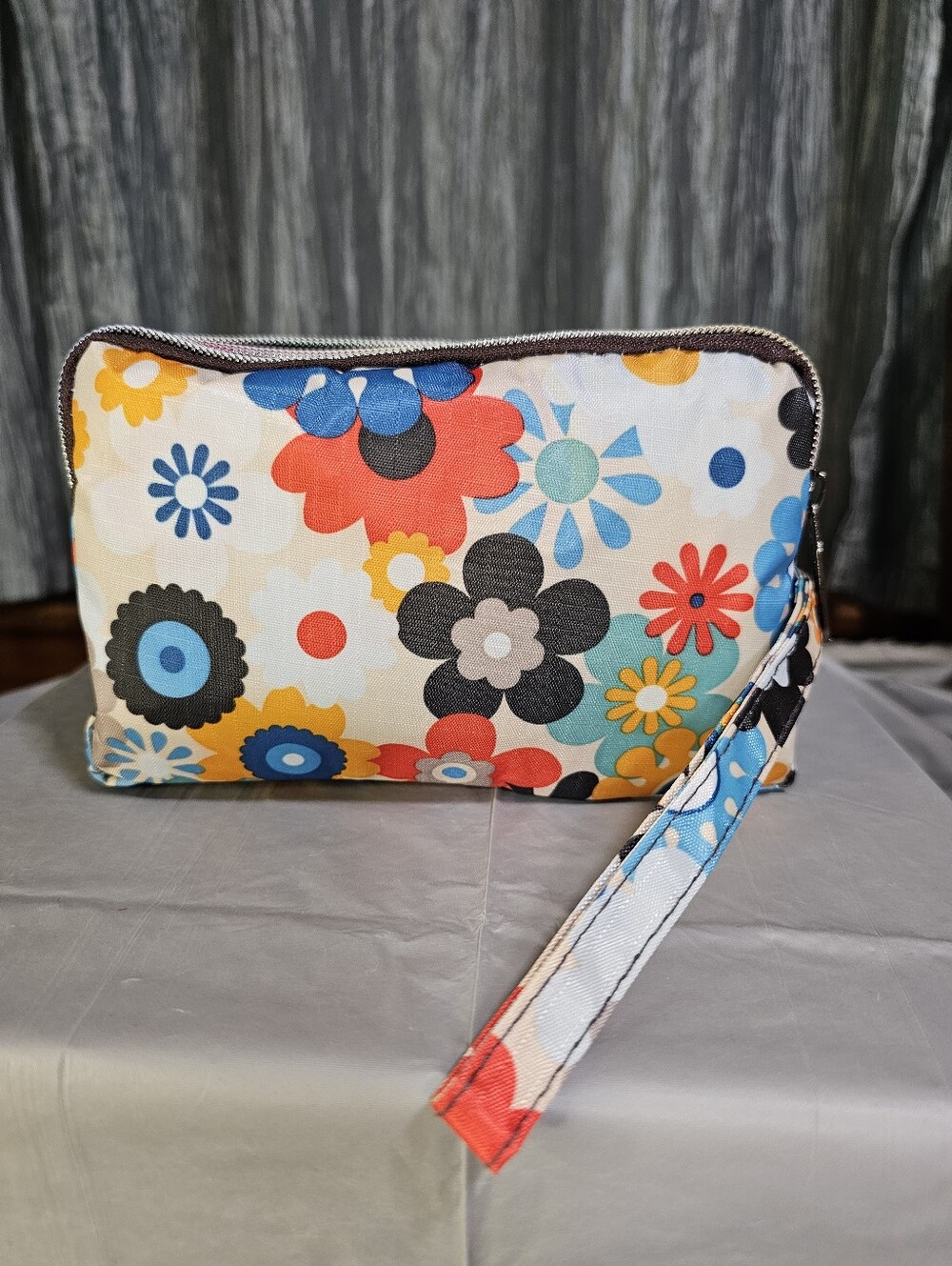Everyday Essentials Bag - Retro Bloom